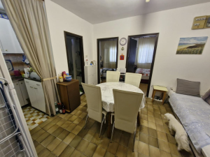 Ninske Vodice- kuća sa dva stana