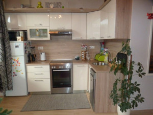 Suko&scaron;an-Kuća s apartmanima 