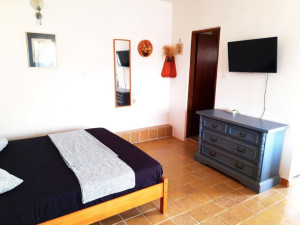 Pag - dvojna kuća s apartmanima i predivnim pogledom na more
