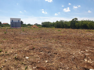 Građevinsko zemlji&scaron;te 730 m2, Debeljak 