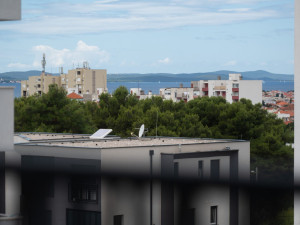 Vi&scaron;njik, namje&scaron;ten stan s garažom, pogled!!