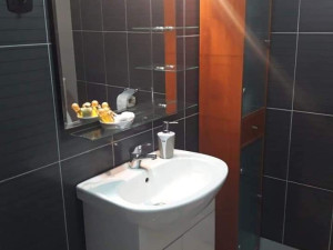 Apartmanska kuća - 4 stambene jedinice + krovna terasa, Vir