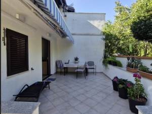 Ninske Vodice- kuća sa dva stana