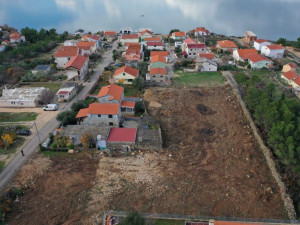 Novigrad-Crnopalj-građevinski teren s pogledom na more