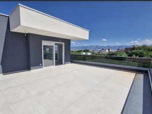 Privlaka, Sabunike, penthouse 92 m2, novogradnja, useljivo!!