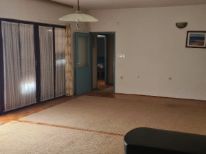 &Scaron;kabrnja, kuća sa pomoćnim objektom, ukupno 1994 m2 u centru mjesta , jedinstvena prilika!!