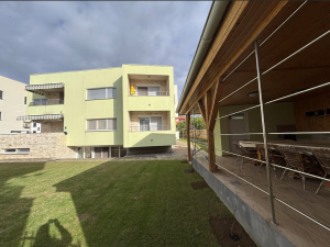Diklo, vila s apartmanima blizu mora