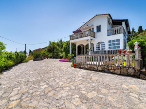 Preko, kuća sa apartmanima, pogled na more