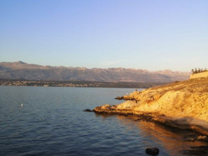 Novigrad-Crnopalj-građevinski teren s pogledom na more