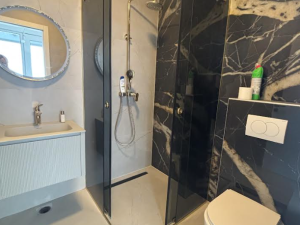 &Scaron;kabrnja -Prkos -atraktivna villa s bazenom 
