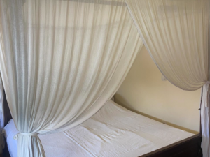 Petrčane, dvoetažni apartman sa velikim vrtom 
