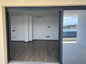 Penthouse s pogledom, Vir - prvi red do mora!