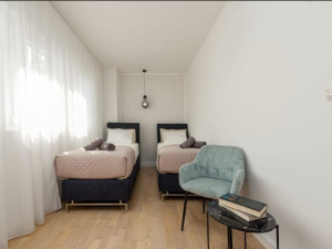 PRIVLAKA, A DUPLEX APARTMENT WITH A SWIMMING POOL IN A NEW BUILDING
