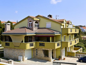 Zadar-Mocire-Villa sa 6 apartmana 