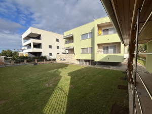 Diklo, vila s apartmanima blizu mora