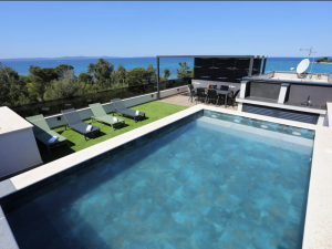 Privlaka, penthouse s bazenom , pogled, namje&scaron;ten, novogradnja