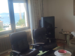 Maraska, komforan stan 91 m2 sa pogledom na more