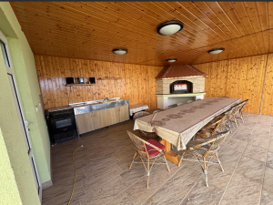 Diklo, vila s apartmanima blizu mora