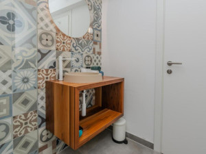 Zaton, kuće u nizu prvi red do mora