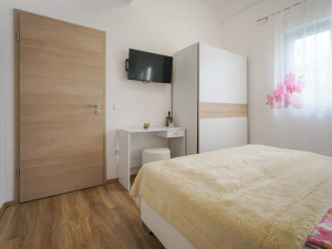 Nin, dvosoban apartman sa zajedničkim bazenom