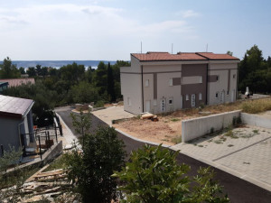 Građevinsko zemlji&scaron;te sa građevinskom dozvolom, Starigrad