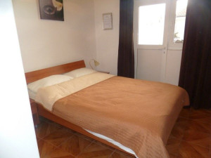 Suko&scaron;an-Kuća s apartmanima 