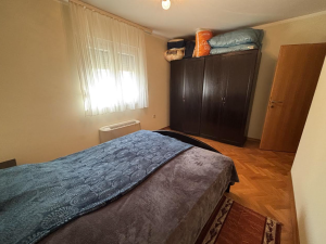 Diklo, vila s apartmanima blizu mora