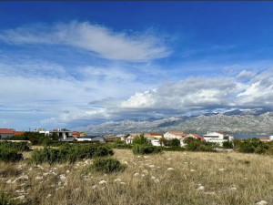 Ražanac, građevinsko zemlji&scaron;te 847 m2