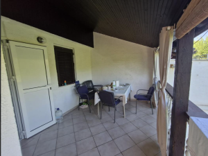 Ninske Vodice- kuća sa dva stana