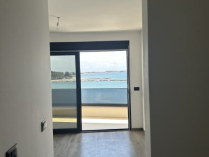 Penthouse s pogledom, Vir - prvi red do mora!