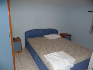 VRSI-MULO-kuća s apartmanima i velikom okućnicom