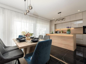 PRIVLAKA, A DUPLEX APARTMENT WITH A SWIMMING POOL IN A NEW BUILDING