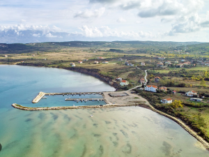 Ljubač, kuća katnica 