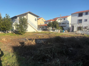 Petrčane-građevinski teren 600 m2