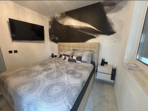 &Scaron;kabrnja -Prkos -atraktivna villa s bazenom 