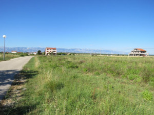 Građevinsko zemlji&scaron;te, Grbe, Nin