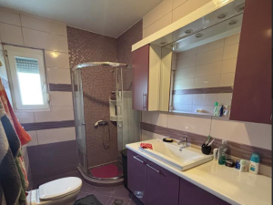 Diklo, vila s apartmanima blizu mora