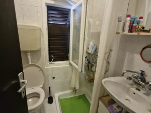 Ninske Vodice- kuća sa dva stana