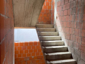 Zadar-Diklo kuća sa 6 stambenih jedinica 
