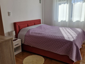 Borik, Diklovac, trosoban stan s garažom, pogled!!