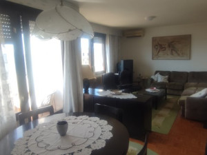 Maraska, komforan stan 91 m2 sa pogledom na more