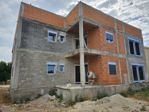 Privlaka, kuća sa 6 apartmana