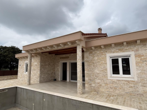 Vrsi, nova kuća s bazenom