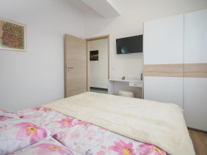 Nin, dvosoban apartman sa zajedničkim bazenom