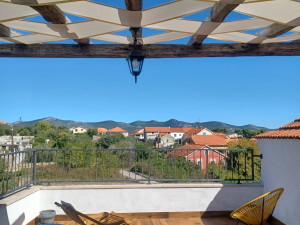 Veli Iž, kuća za odmor s vrtom