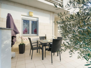 Nin, dvosoban apartman sa zajedničkim bazenom