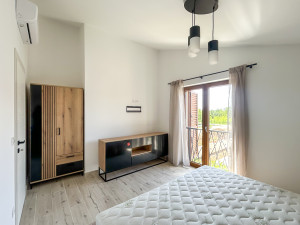 Moderna kuća s bazenom i prostranom okućnicom - Murvica, Zadar
