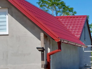 Kuća s okućnicom - mogućnost gradnje dodatnog objekta