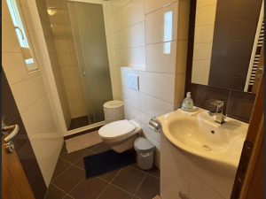 Diklo, vila s apartmanima blizu mora