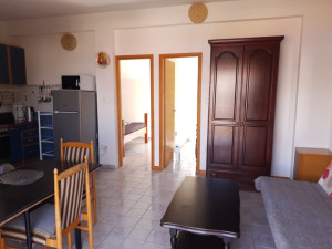 Pag - dvojna kuća s apartmanima i predivnim pogledom na more